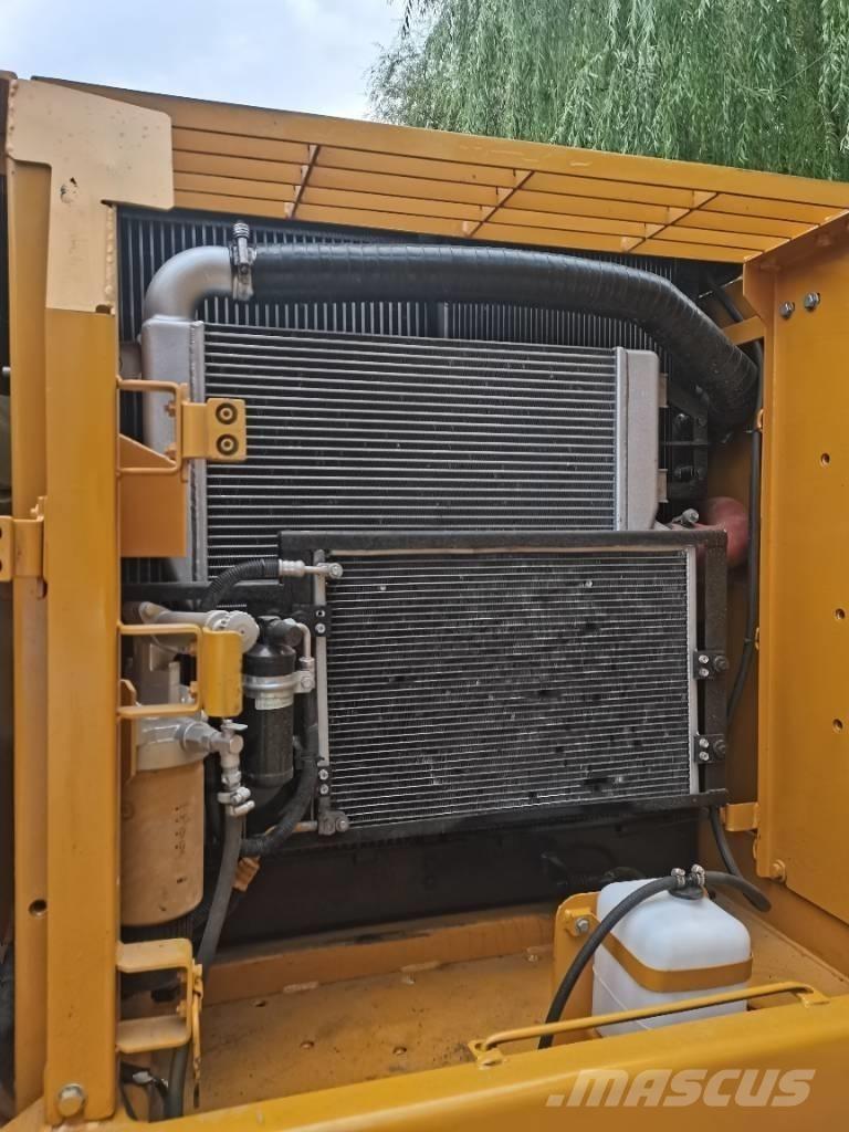 CAT 320D Rupsgraafmachines