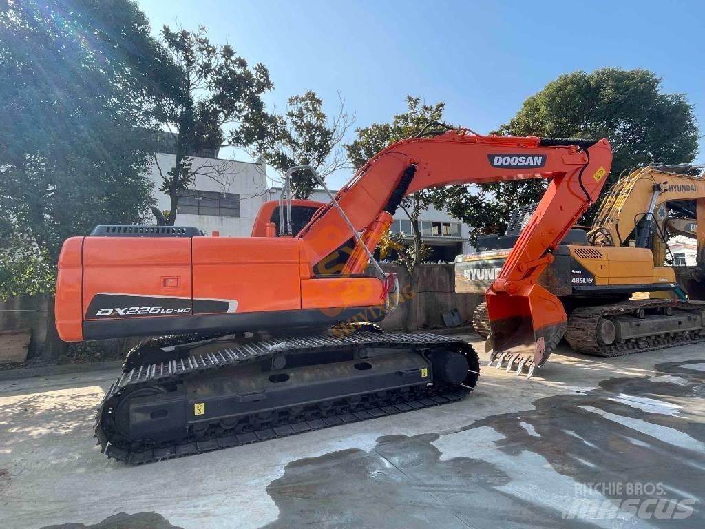Doosan DX 225 LC Long Reach Graafmachines