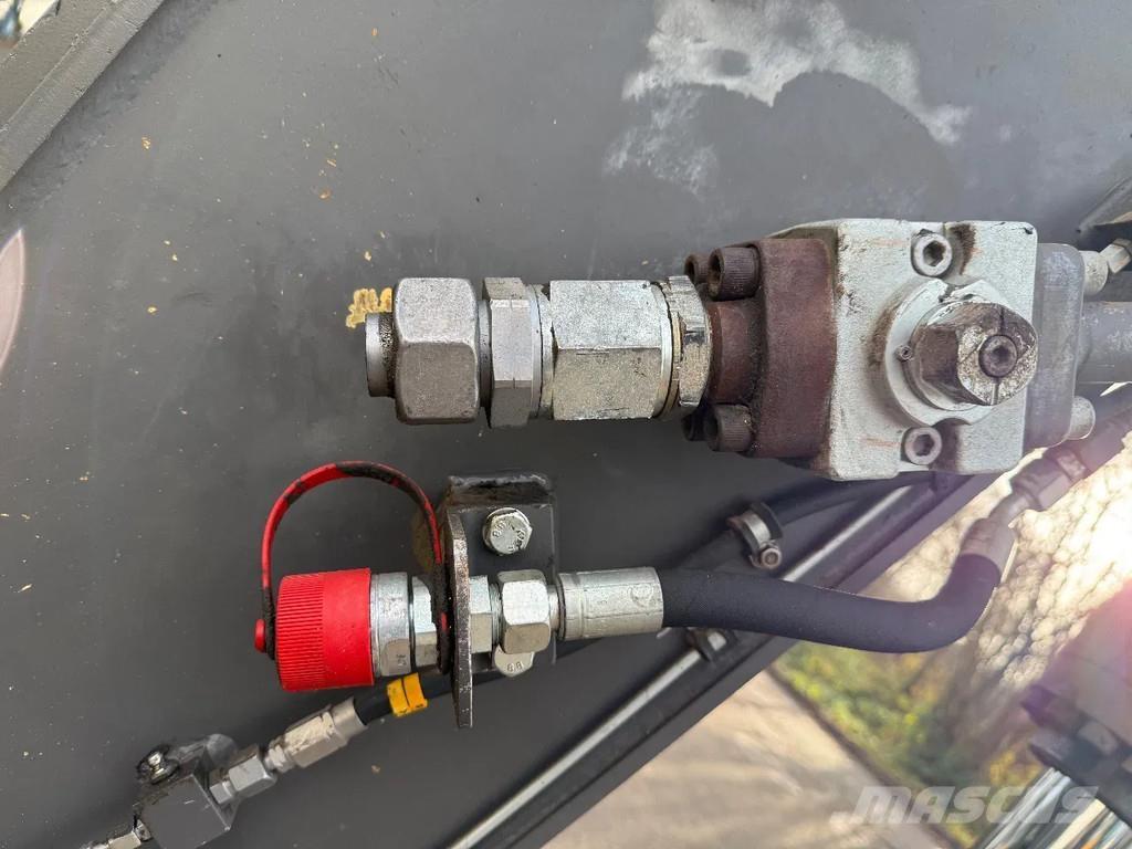 Volvo EC250E Rupsgraafmachines