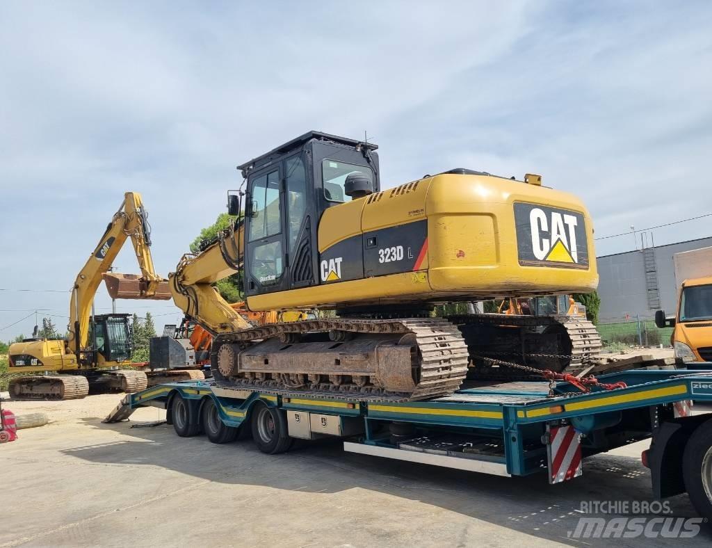 CAT 323 D L Rupsgraafmachines