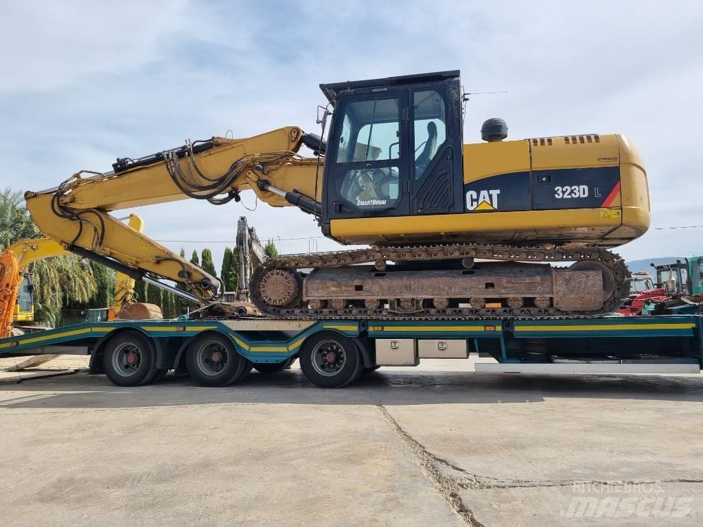 CAT 323 D L Rupsgraafmachines