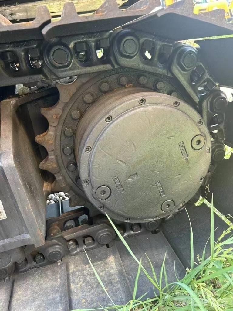 Volvo 140 Rupsgraafmachines
