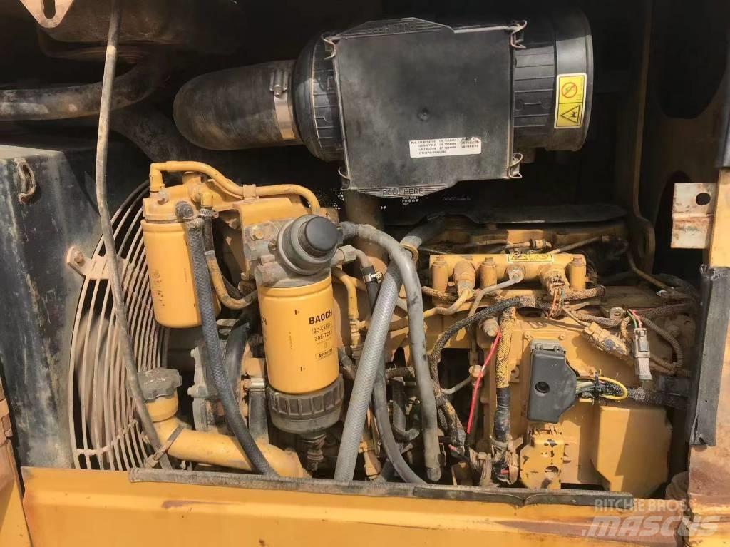 CAT D 5 K Rupsdozers