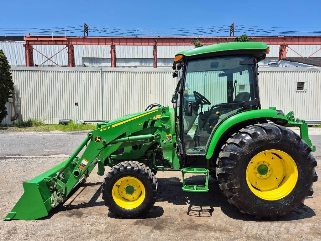 John Deere 4044 R Tractoren