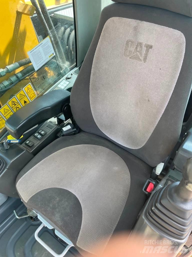 CAT M 313 D Wielgraafmachines