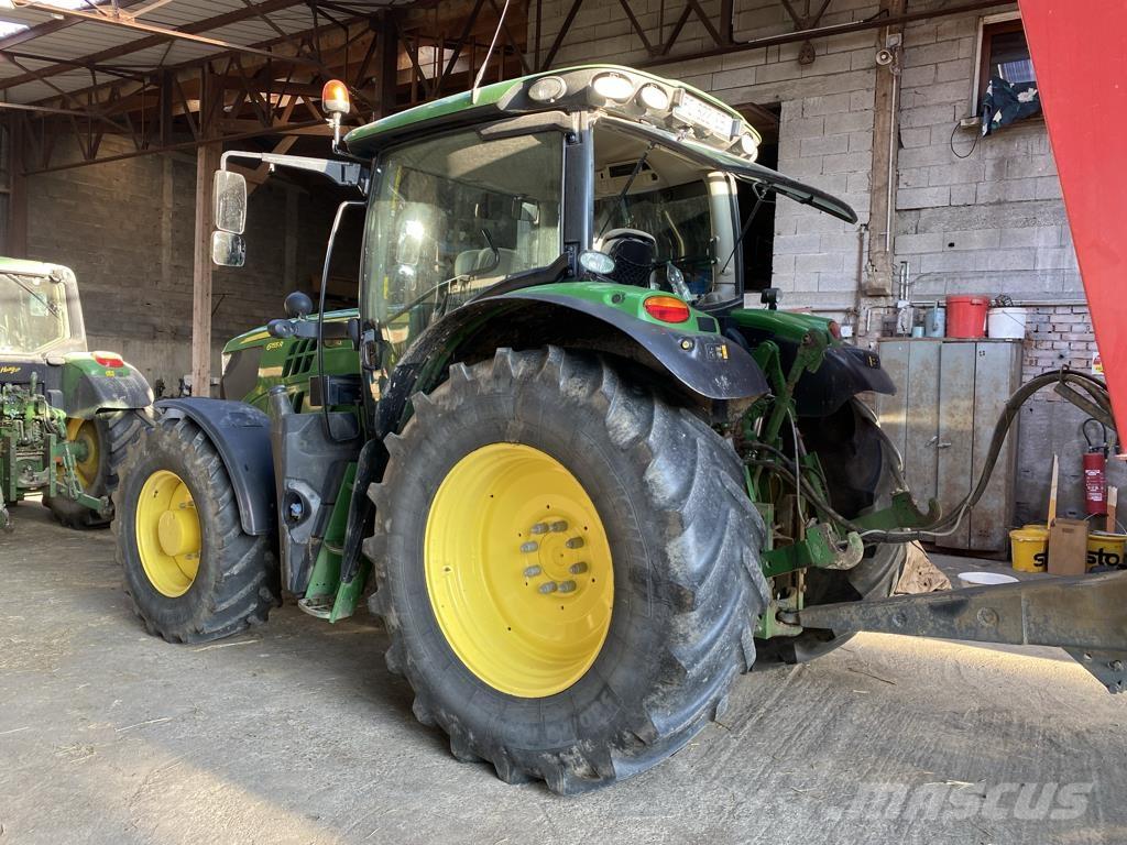 John Deere 6155R Tractoren