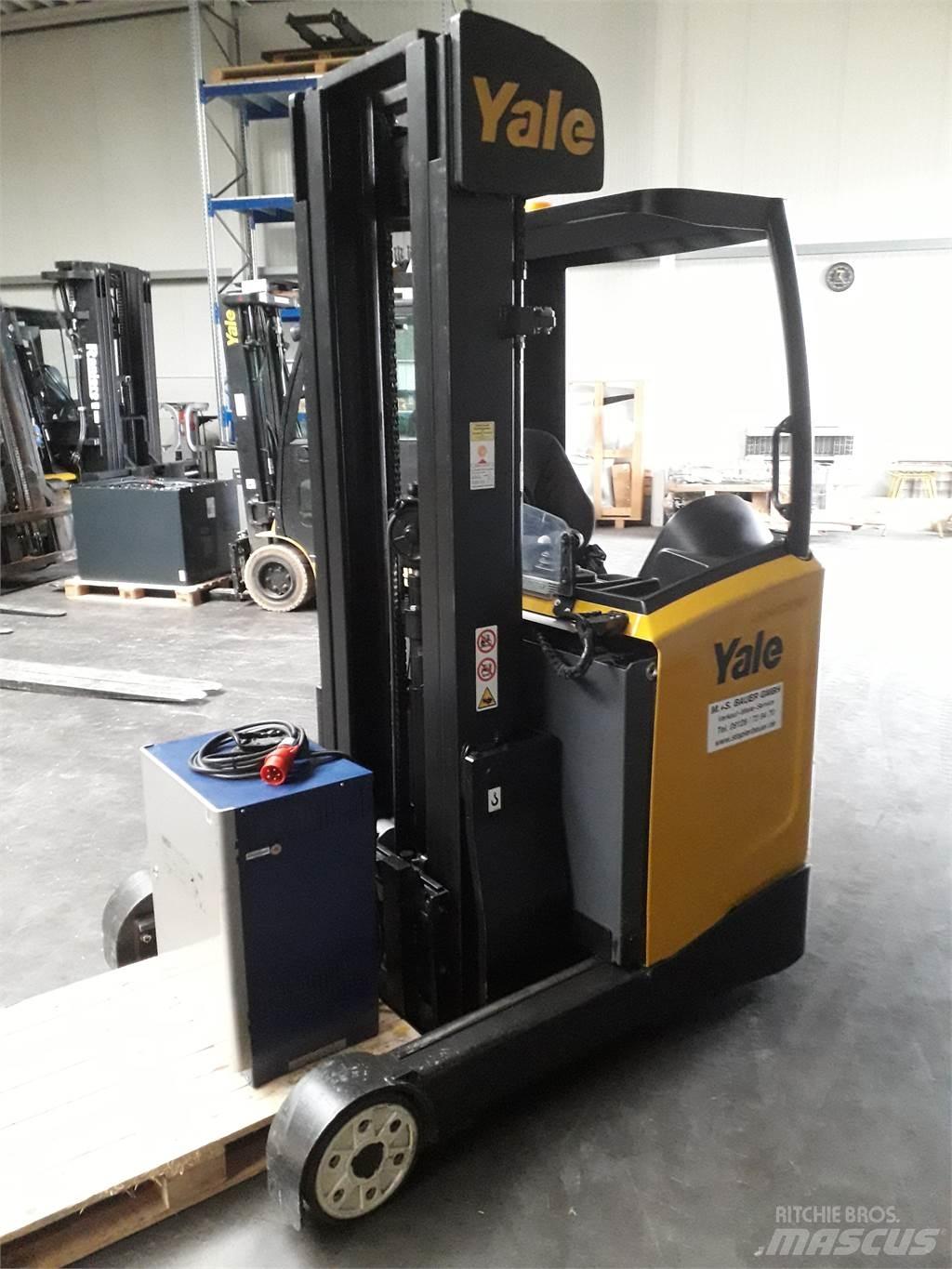 Yale MR14 Reachtruck voor hoog niveau
