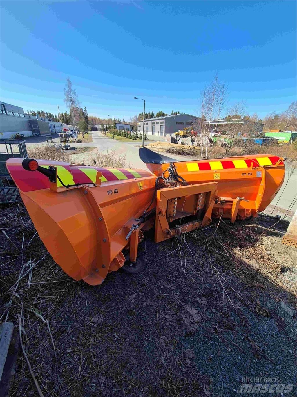 FMG nivelaura 390 Sneeuwschuivers en -ploegen