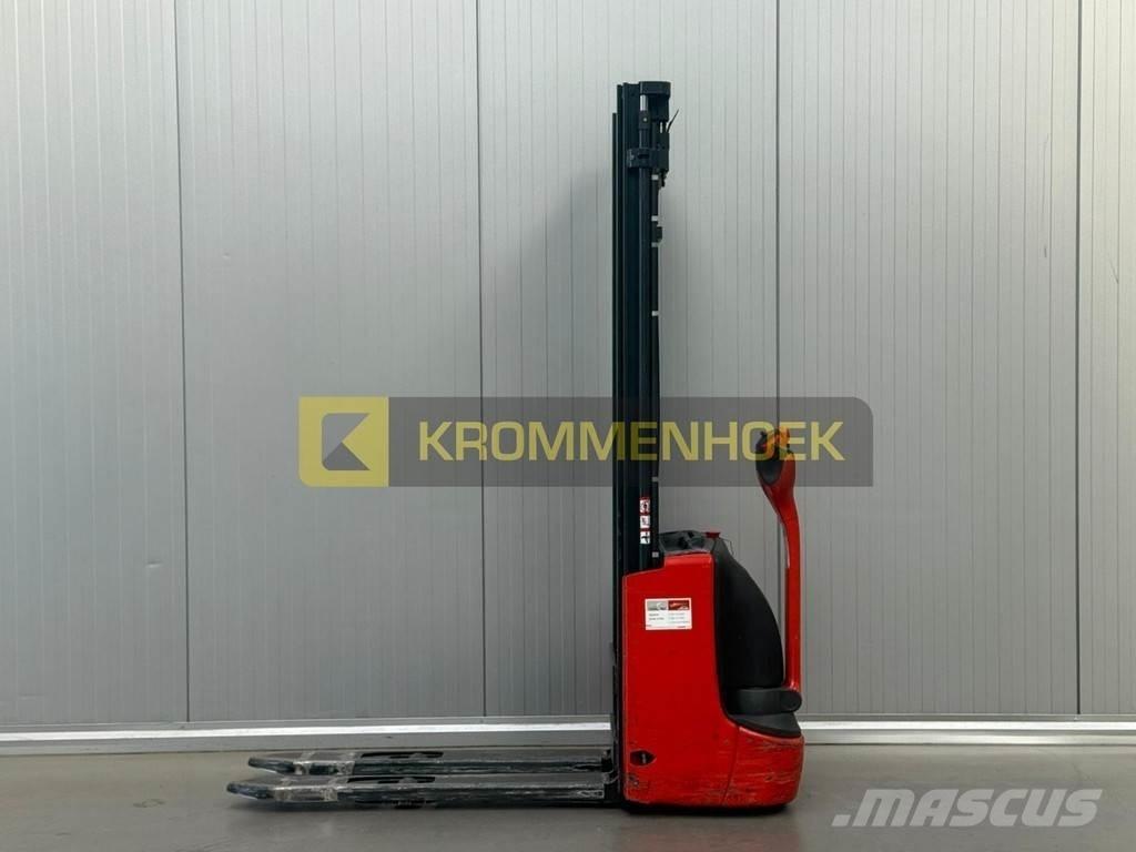 Linde L 10 Meeloop stapelaar