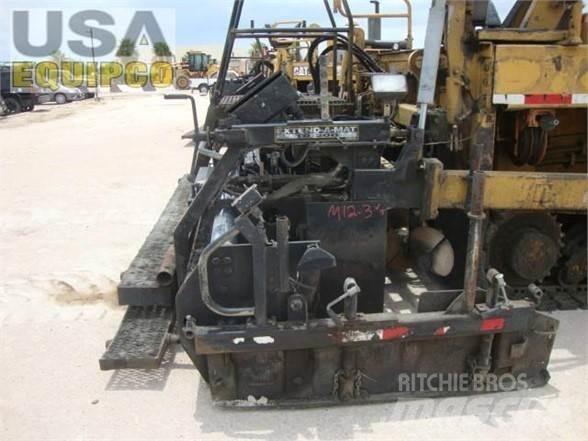 CAT AP-1050B Asfaltafwerkmachines