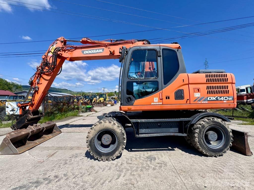 Doosan DX 140 W-3 Wielgraafmachines