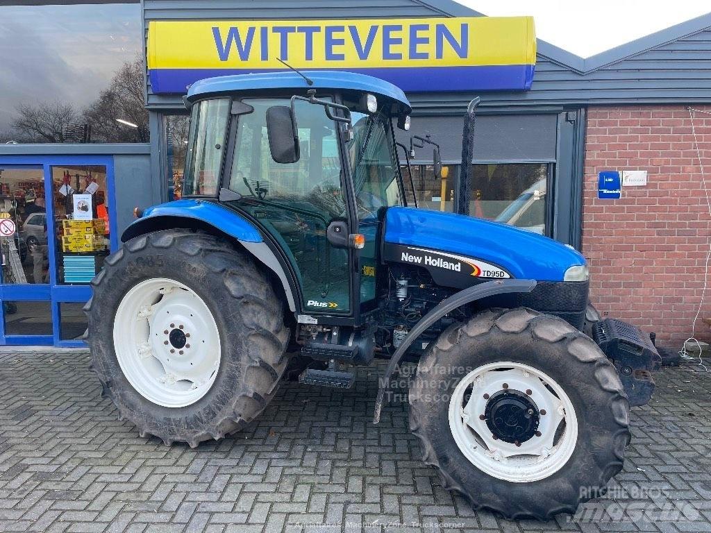New Holland TD 95 D Tractoren