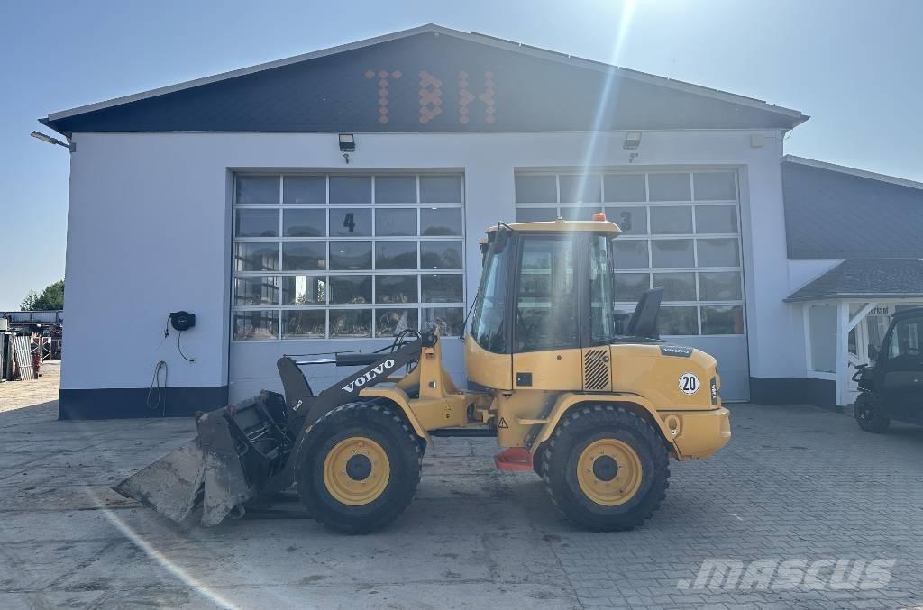 Volvo L 30 G Wielladers