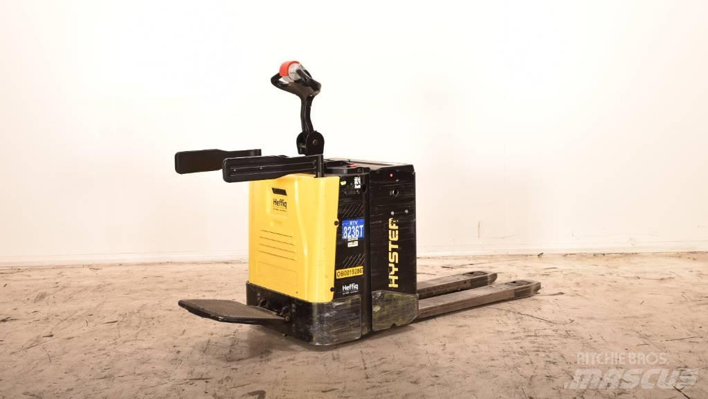 Hyster P 2.0 S Pallettruck met meerij platform