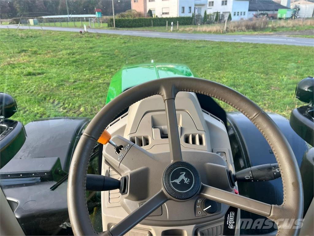 John Deere 6R215 Tractoren