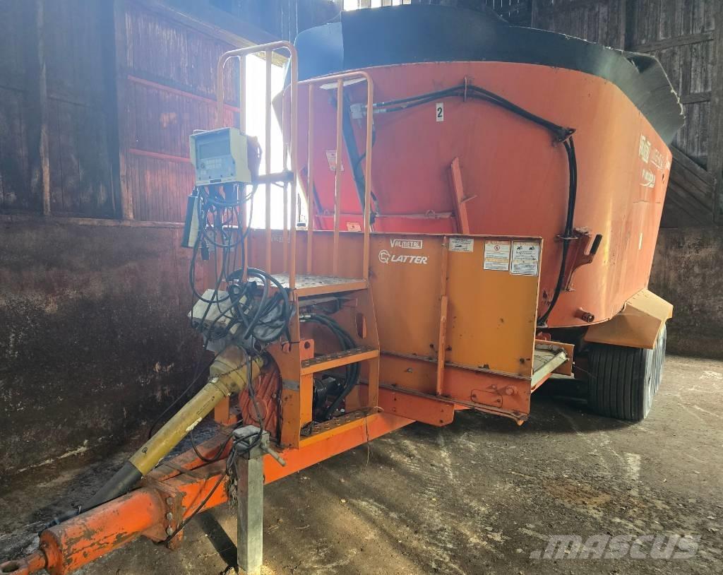 Valmetal V-Mix 700 Mengvoedermachines