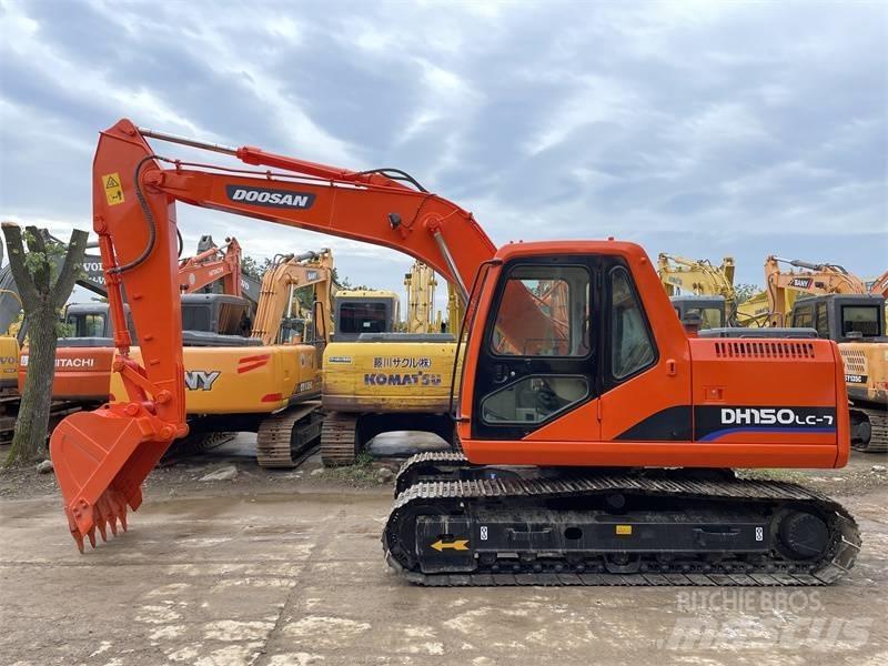 Doosan DH 150 Rupsgraafmachines