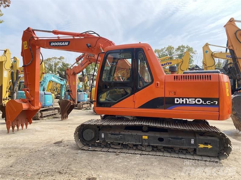 Doosan DH 150 Rupsgraafmachines