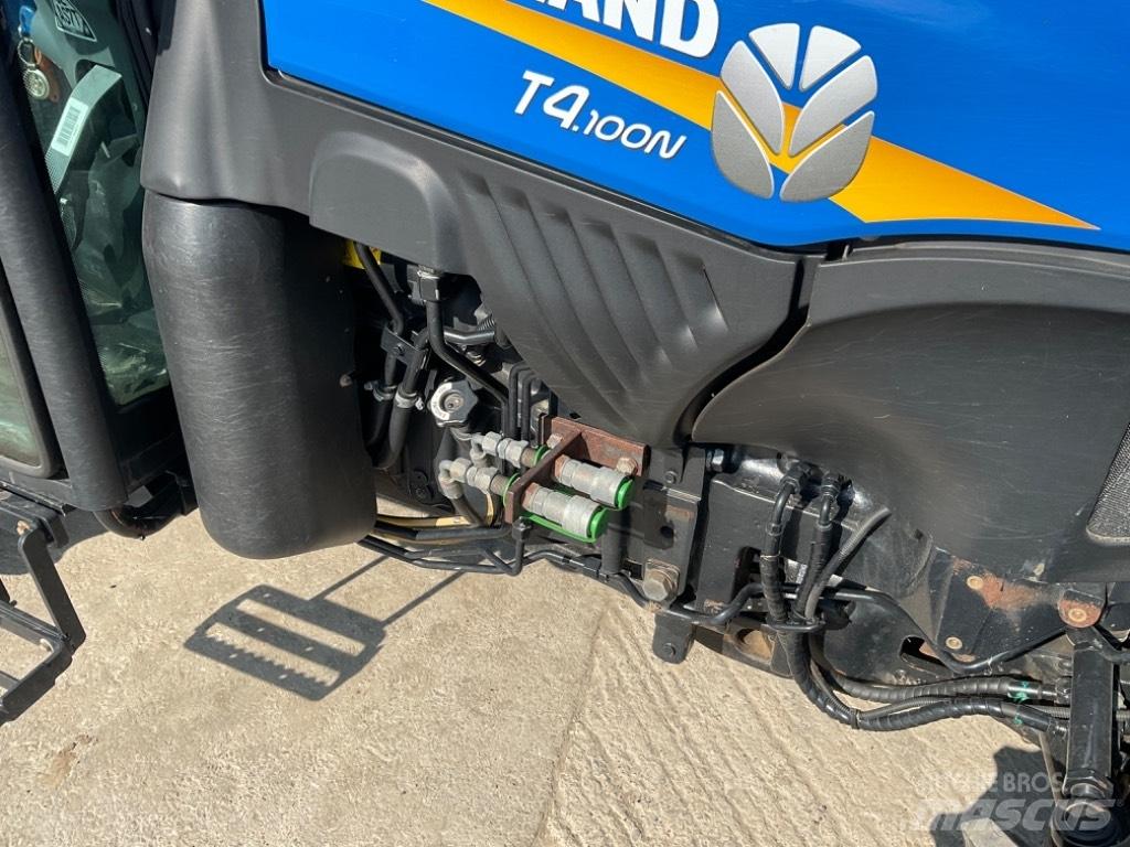 New Holland T 4.100 Tractoren