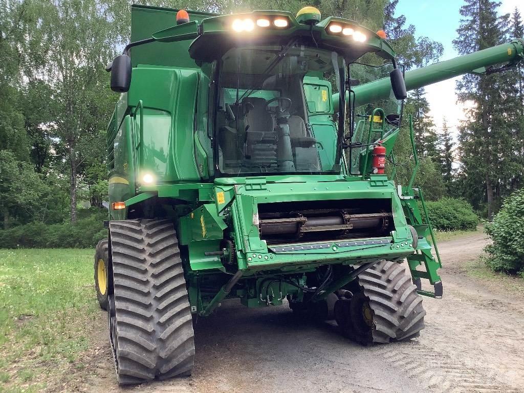 John Deere T 670 Maaidorsmachines