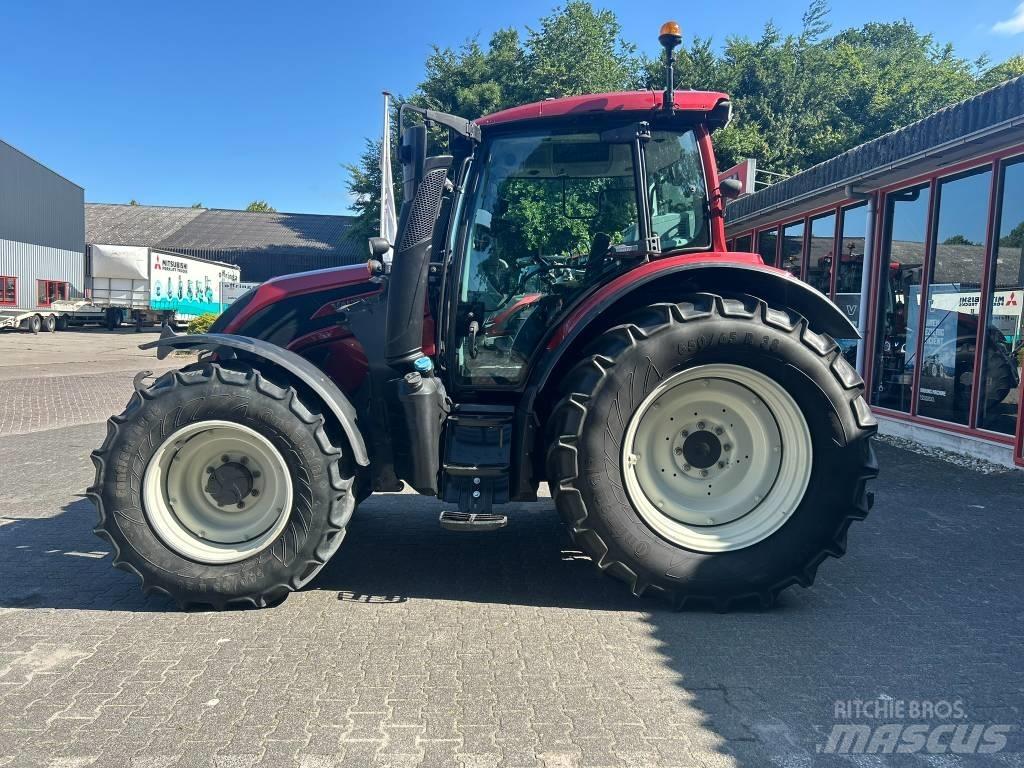Valtra N 154 A Tractoren