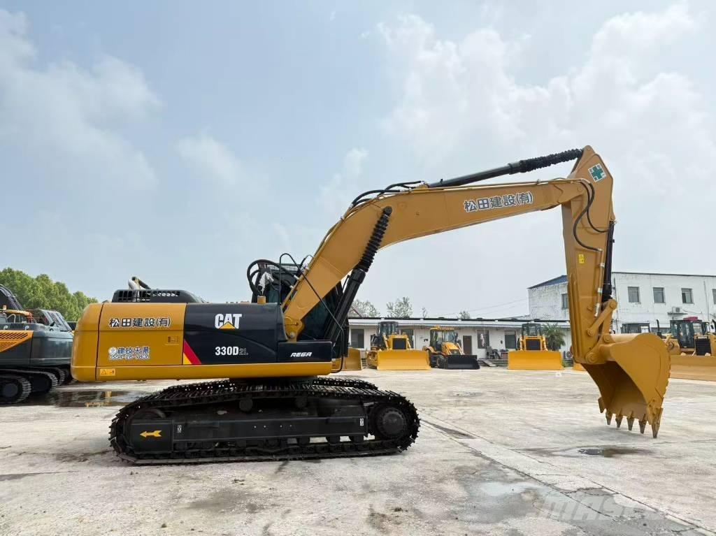 CAT 330 D Rupsgraafmachines