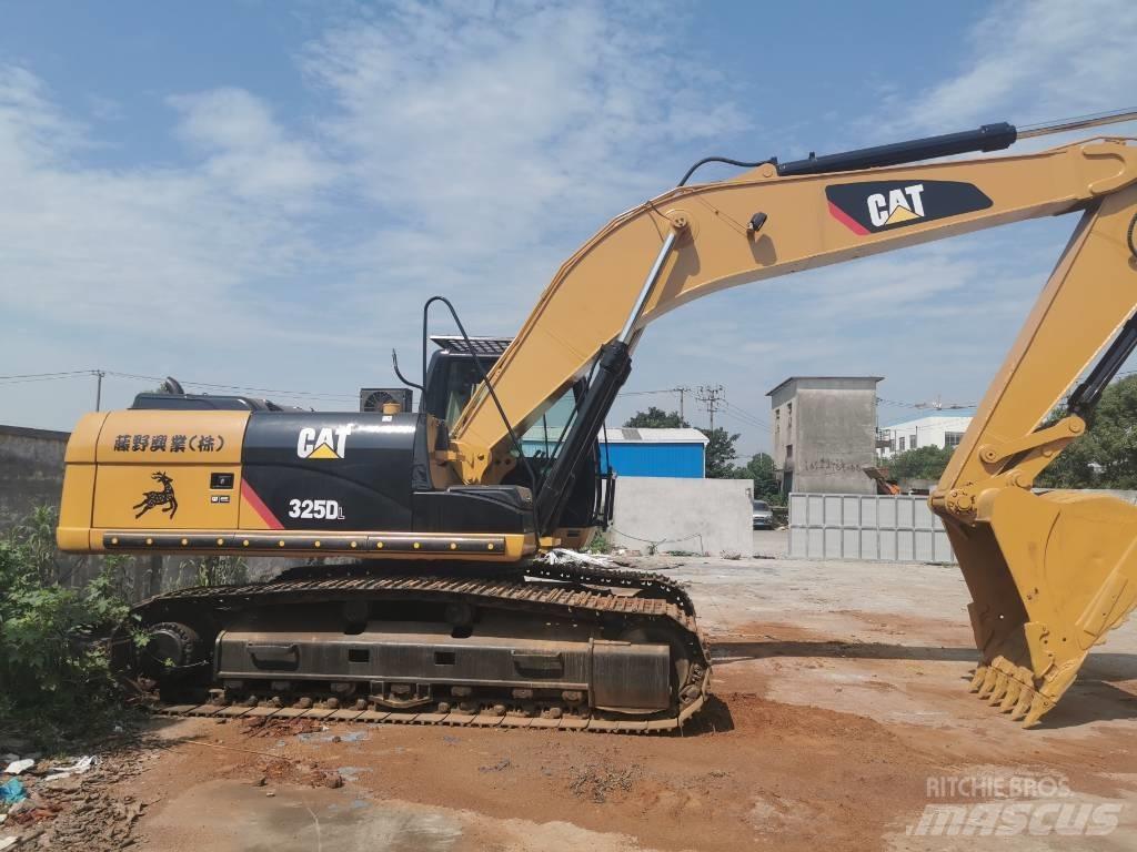 CAT 325 D L Rupsgraafmachines