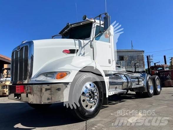 Peterbilt 384 Trekkers