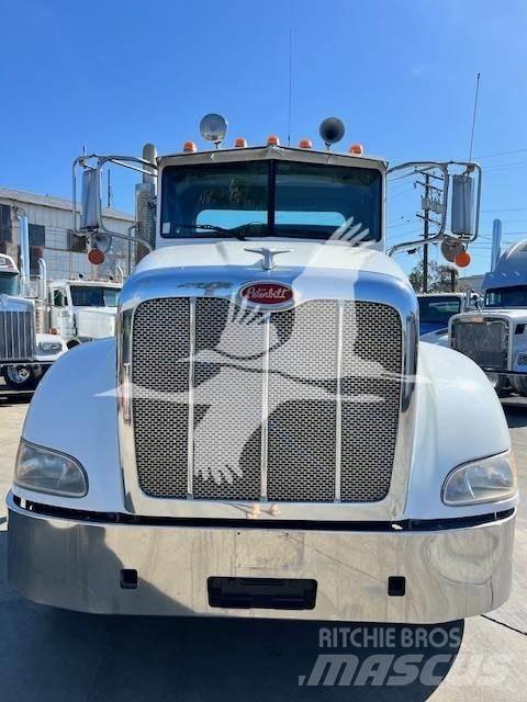Peterbilt 384 Trekkers