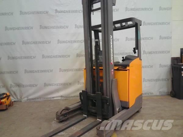 Jungheinrich ETV 216 Reachtruck voor hoog niveau