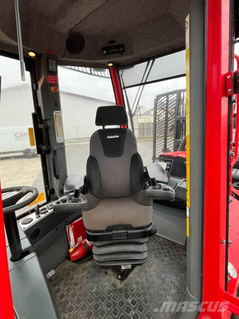 Komatsu 875 Uitrijwagens