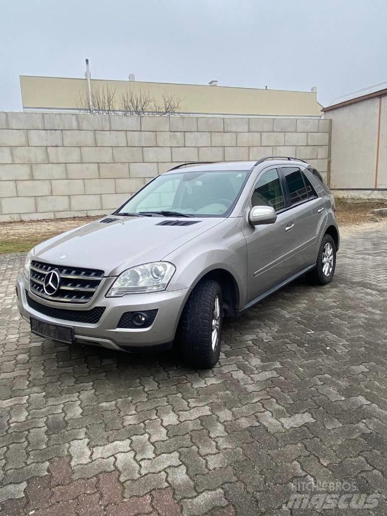 Mercedes-Benz ML 320 Auto's