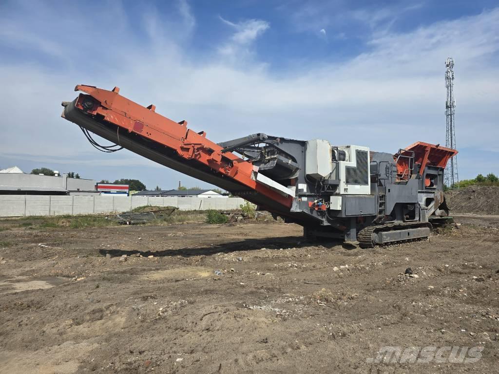 Sandvik QJ 341 Mobile crushers