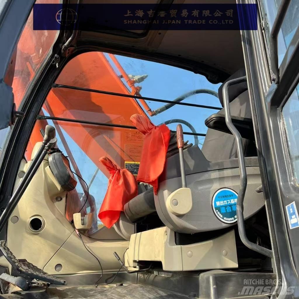 Hitachi ZX 240 Rupsgraafmachines