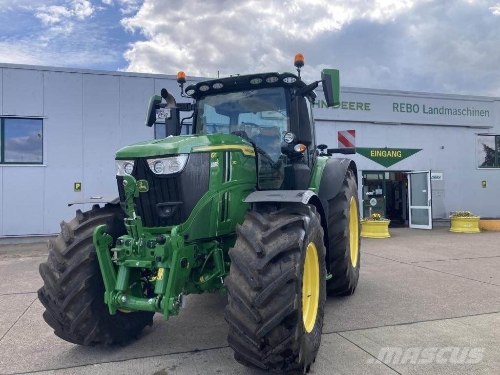 John Deere 6R250 Tractoren