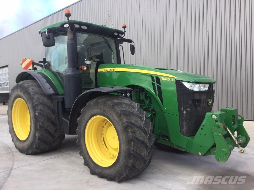John Deere 8370R Tractoren