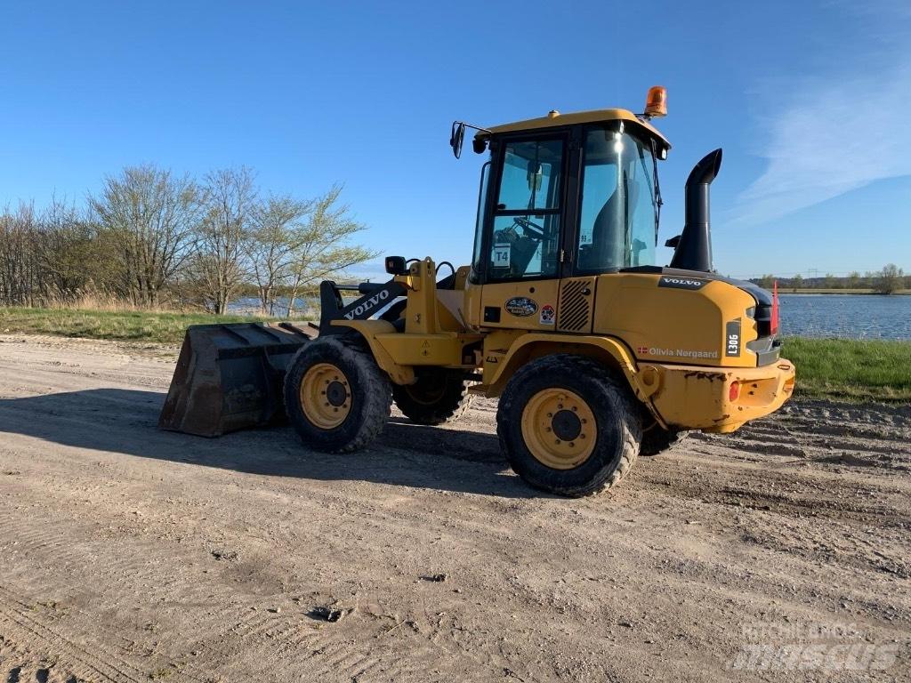 Volvo L 30 G Wielladers