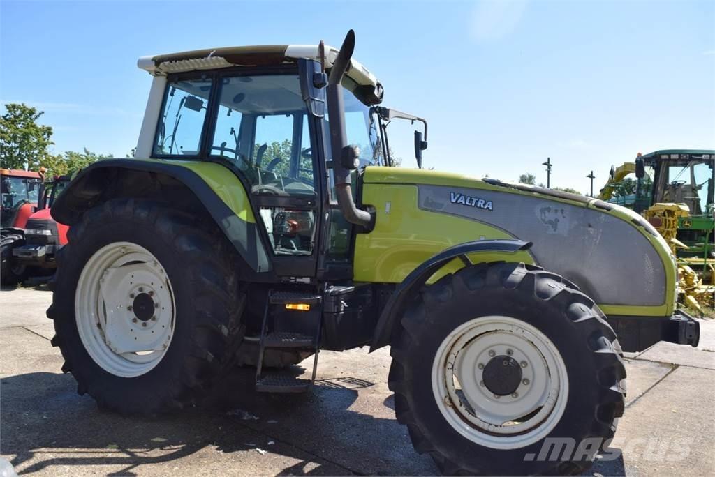 Valtra T120 Tractoren