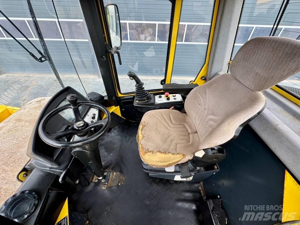 Bomag BW 216 D H-4 Trilrolwalsen