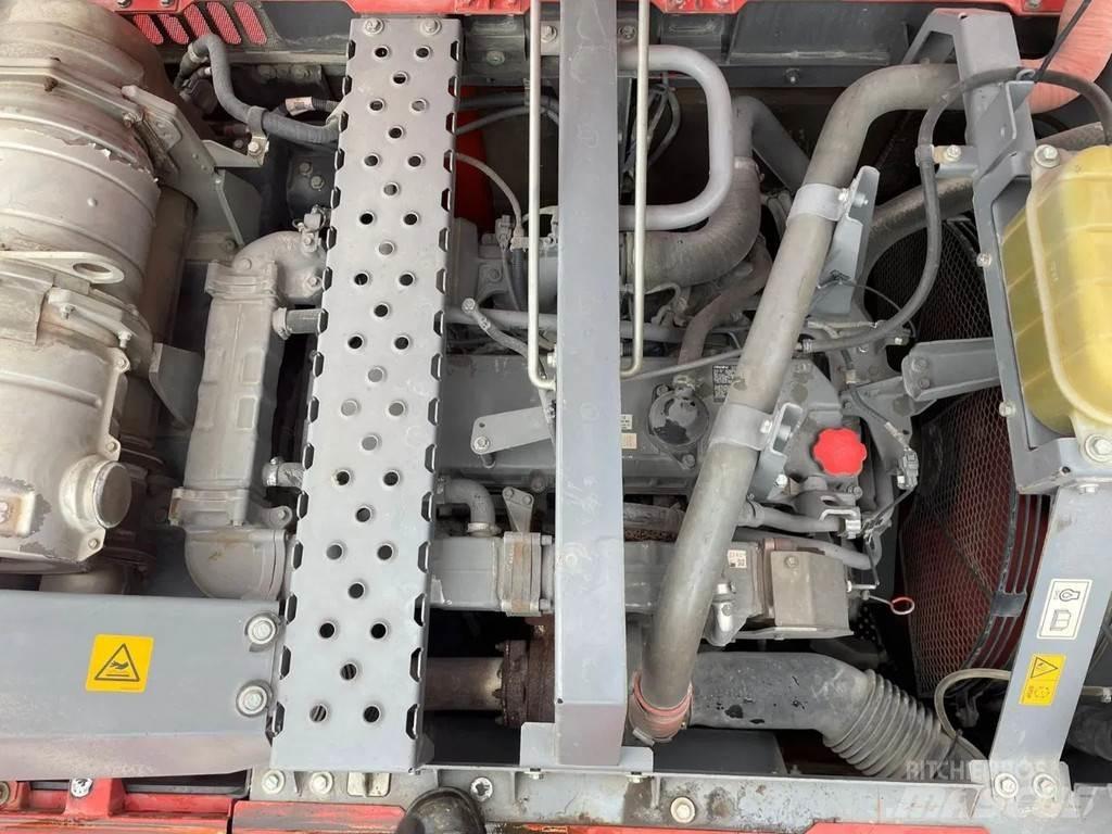 Hitachi ZX300LC-6 Rupsgraafmachines