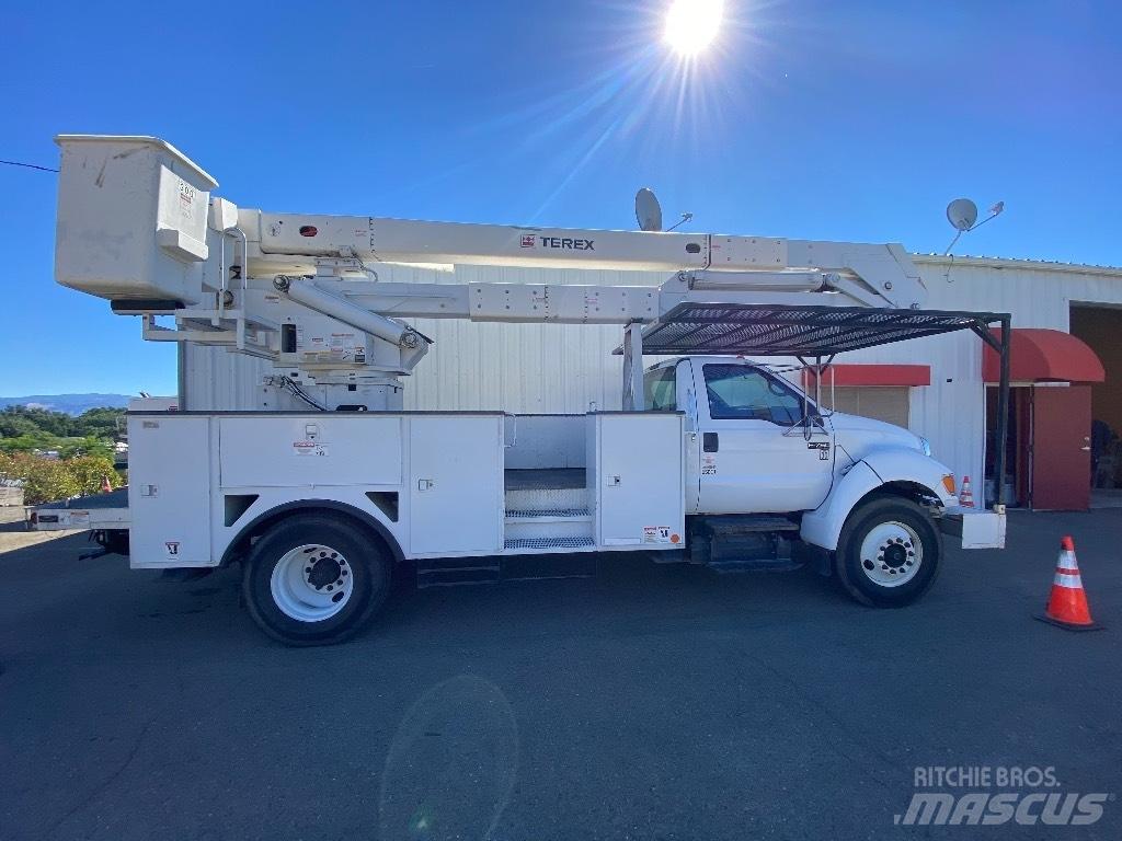 Ford F 750 SD Auto hoogwerkers