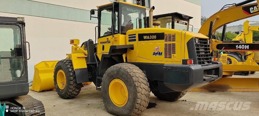 Komatsu WA 320-5 Wielladers
