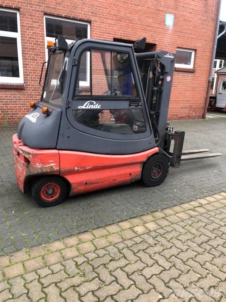 Linde E 30 Elektrische heftrucks