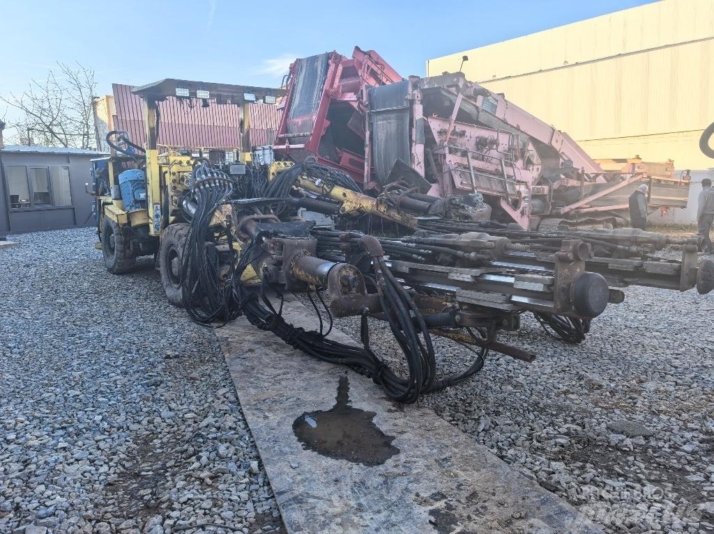 Atlas Copco H 282 Surface drill rigs