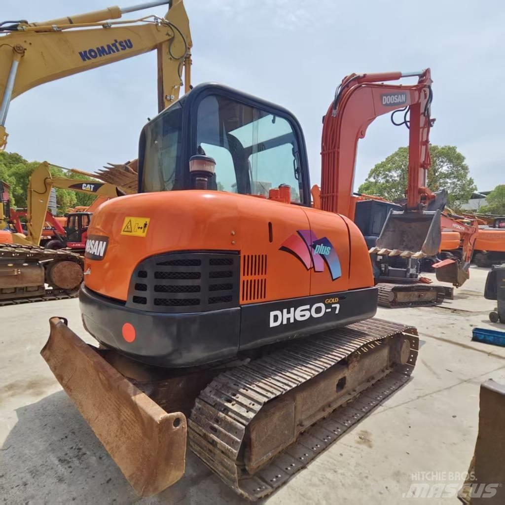 Doosan DH 60 Minigraafmachines < 7t