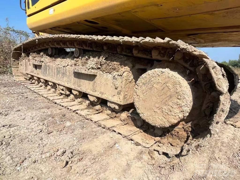 Komatsu PC 220 Rupsgraafmachines