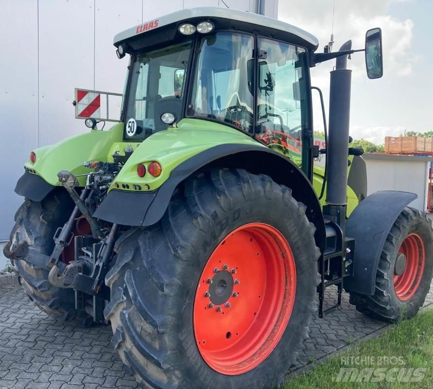 CLAAS AXION 840 Tractoren
