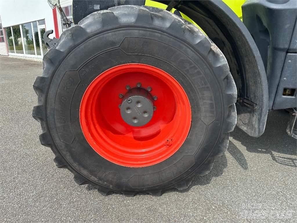 CLAAS Axion 870 Tractoren