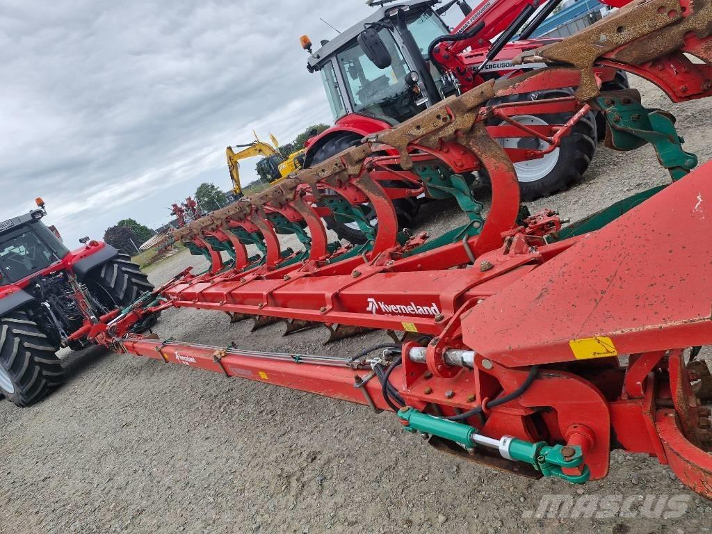 Kverneland PB100 Wentelploegen