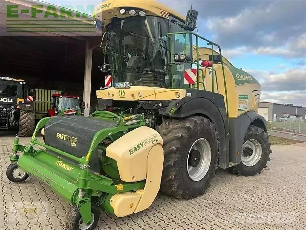 Krone big x 630 Zelfrijdende veldhakselaars